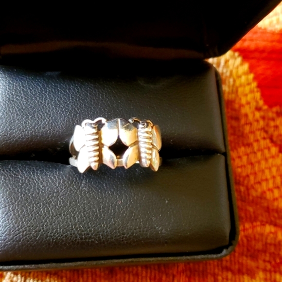 ring - Picture 1 of 3